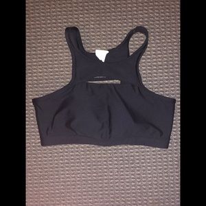 sports bra